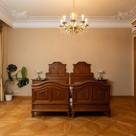 Zlatý Pelikán Apartmán *